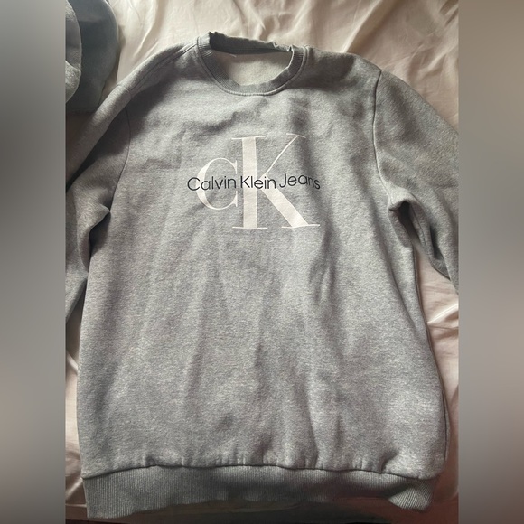 Calvin Klein Slim Fit Sweatshirt M - Picture 2 of 2